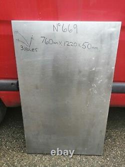 No669 Stainless Steel Table Top 1220mm X 760mm X 50mm Magnetic Stainless Steel