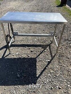 Stainless Steel Center Bench Table With Fitted Plug Points